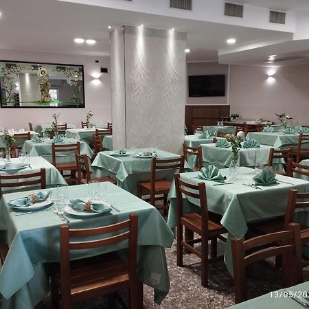 Hotel Ristorante San Giovanni Falerna Exterior foto